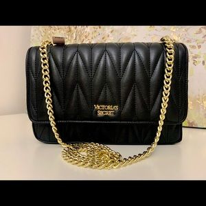 Victorias Secret Chevron Black Bond Shoulder Bag